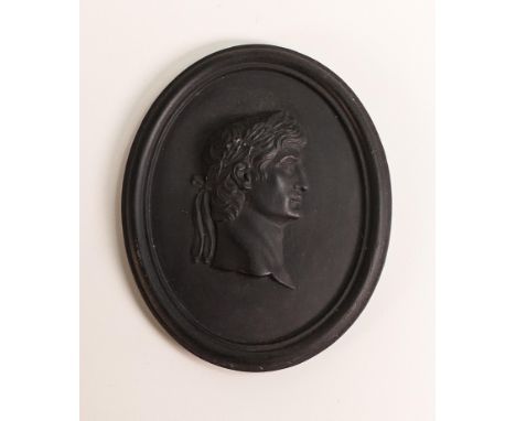 Early 18th century Wedgwood black Basalt portrait medallion of Roman Emperor, diameter at largest 7.5cm 