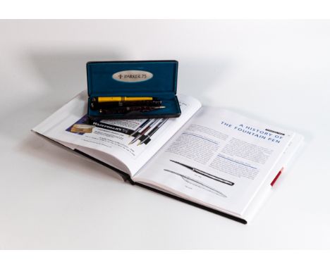 2 x Parker pens &amp; pencil - Vacumatic fountain pen with 14ct gold nib &amp; pencil, 12.7cm &amp; 11.8cm, together with sca