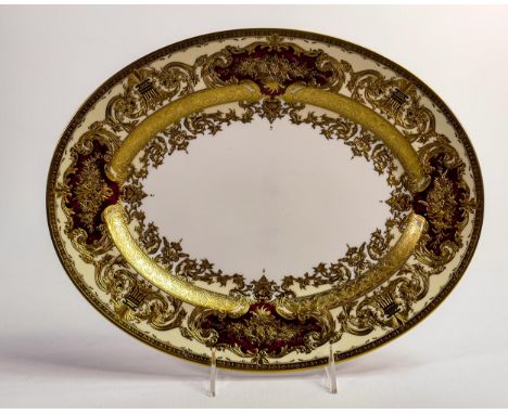 De Lamerie Fine Bone China marbled burgundy Majestic pattern oval platter, specially made high end quality item,  diameter 35