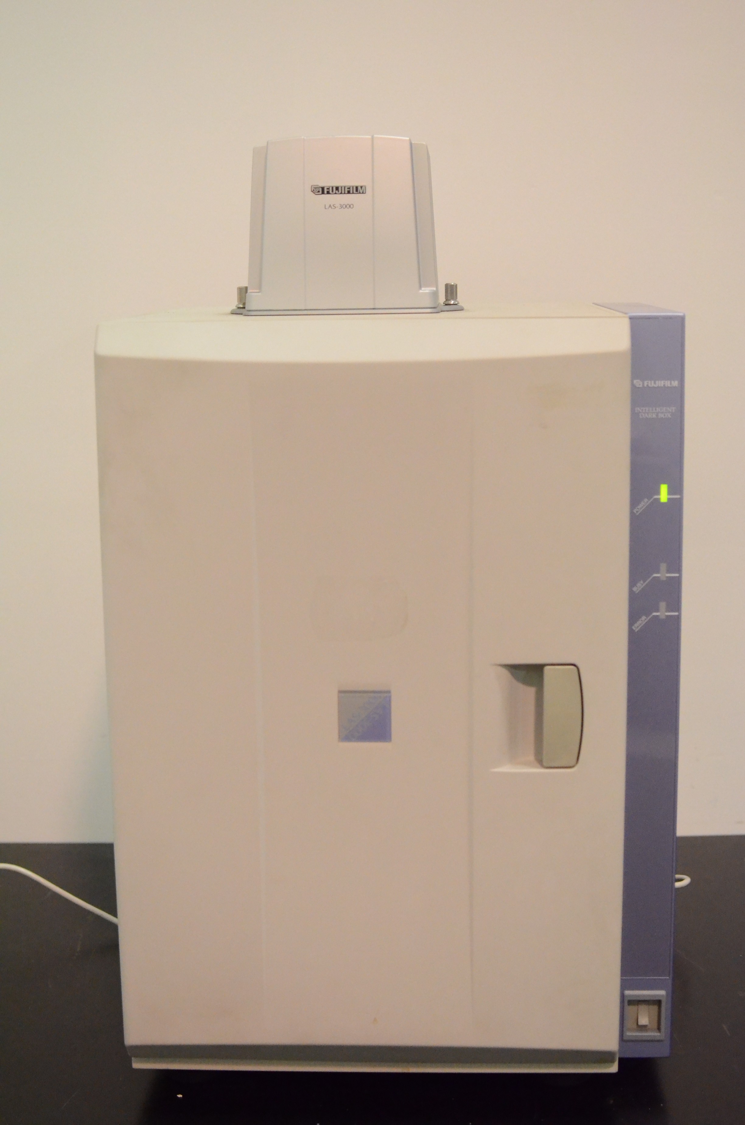 FujiFilm LAS3000 Luminescent Image Analyzer combines Fujifilm?s high