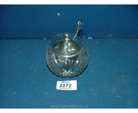 A silver topped sugar bowl with silver spoon , Birmingham 1916.