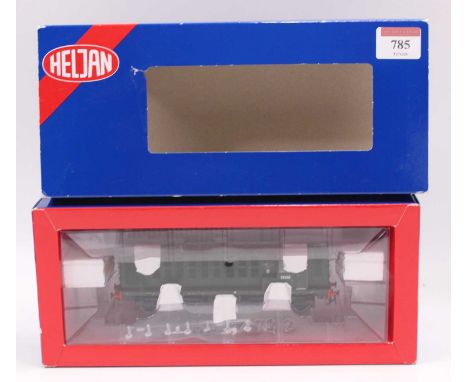 Heljan item 16001 Class 16 Bo-Bo diesel D8400 BR green livery with plain ends, grey roof. Limited edition of 750 (M-BNM) nb i