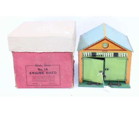 1935-41 Hornby No.1A (clockwork track) Engine Shed green base, yellow ridge tiles, inside of doors plain, all silvering (E) n