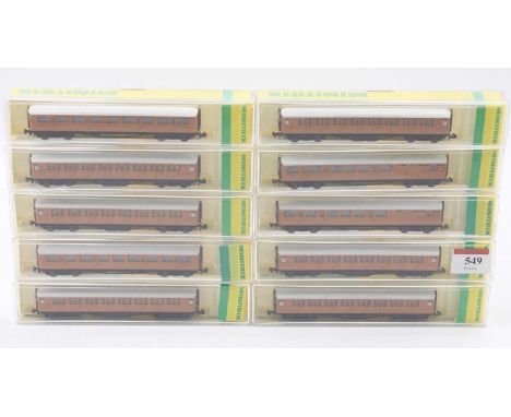 Ten Minitrix N gauge bogie coaches LNER – 8 x 3rd class &amp; 2 x br/3rd, teak/light brown (M-BM)