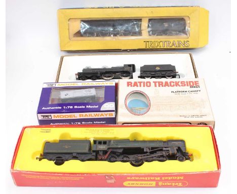 Various locos, all over-painted: 1195 Trix 2-6-0 loco &amp; tender 44944 (P-BP); Triang Evening Star 2-10-0 92220 (P-BG); Tri