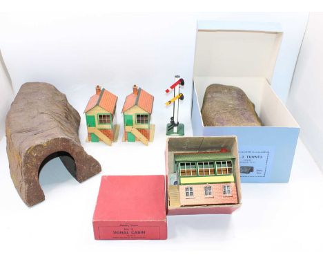 Hornby O gauge items: 1932-6 Tunnel No.6 curved r/h (G); 1932-41 Tunnel No.3 curved (E-BErepro); 3 post-war signal cabins eac