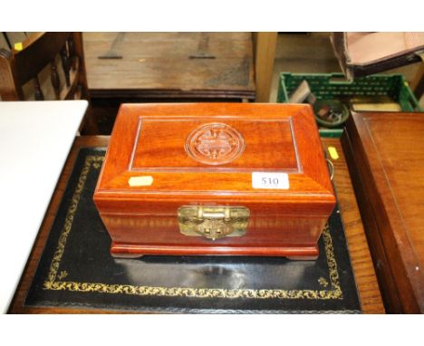 A Chinese decorated trinket box