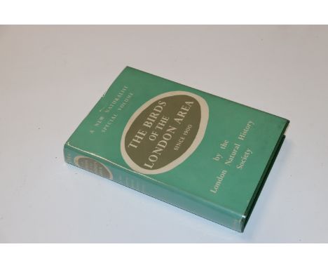 A New naturalist special volume "The birds the London area since 1900" by the London Natural History Society first edition 19