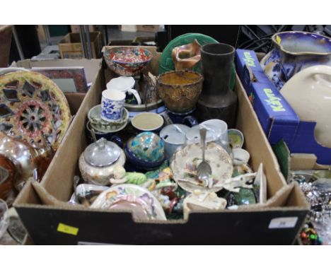 Box of ornaments, vases and dishes, Royal Worcester figurine, Beswick dog, Wetheriggs mugs, Mdina glass mushroom, Maling bowl