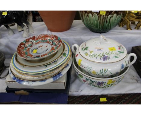 Royal Worcester Arcadia pattern plates and tureen and selection of decorative plates