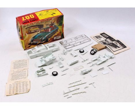 Airfix 1/24 scale boxed plastic kit for 007 Special Agent James Bond Aston Martin DB5 (has been started) sold as seen, housed