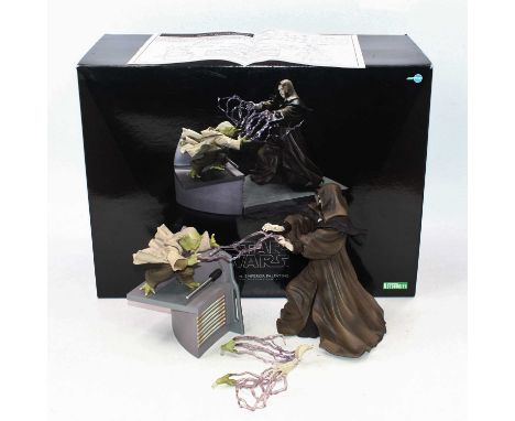 ARTFX 1/7 scale statues of Star Wars Yoda VS Palpatine housed in a plastic packed box with instructions leaflet