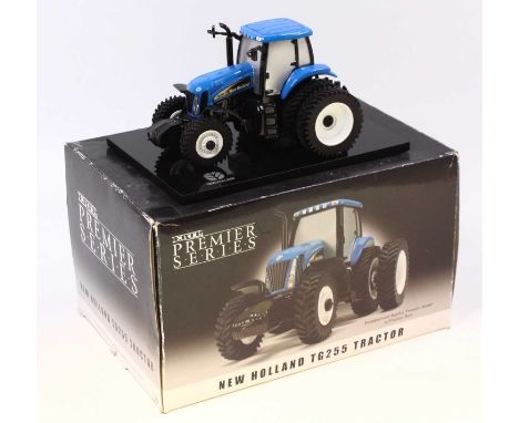 ERTL 13655 Premier Series 1/32 scale New Holland boxed TG255 Hand-Painted Tractor
