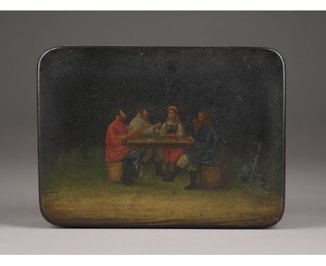 LACKDOSE MIT BAUERN UND BALALAIKA-SPIELER Russland, 1. Hälfte 20. Jh. Papiermaché, Schwarzlack, polychrome Bemalung. L. 20 cm