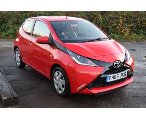 2015 Toyota Aygo VVT-i - Odometer reading 49,911 miles - MOTd until 16th December 2021- ULEZ compliant A quirky city car that