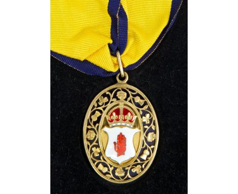 Contemporary Elizabeth II silver gilt and enamel baronets' badge, with ribbon, in fitted Royal Mint branded case (hallmarked 