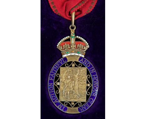 Rare George V Order of the Companions of Honour - gentlemen's silver gilt and enamel badge with ribbon, in original fitted ca