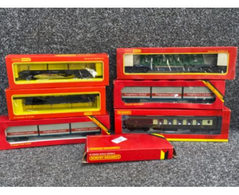 7 boxed Hornby scale models includes car No 34, Freightliners etc, all with original boxes