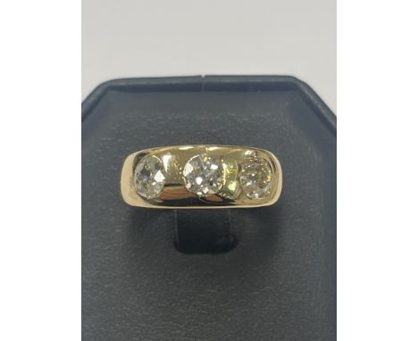 Vintage  Large 18ct Gold 3 Stone Old Cut Diamond Ring Approx. 1.80cts - 10grams Ring Size S