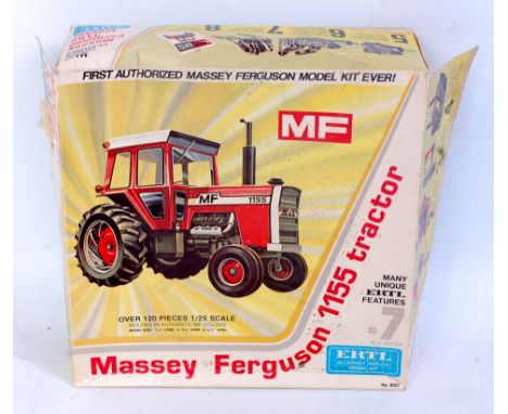 A ERTL 1/25 scale plastic kit from Massey Ferguson in original all-card box appears as issued with instruction leaflet etc