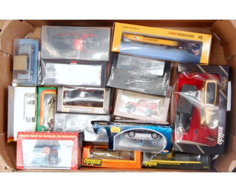 18 various mixed, mainly 1/43 scale modern release diecast vehicles to include Solido, Maisto, Gama, and various others, exam