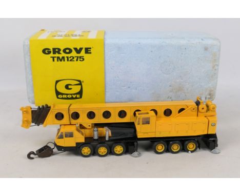 Grove - NZG Modelle.A boxed Grove TM1275 Crane. #152. The model appears inExcellent condition with only minor marks to some r