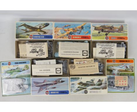 Airfix - Airfix - Seven boxed Airfix Series 1 &amp; 2, 1:72 scale plastic military aircraft model kits mainly in Type 4 boxes