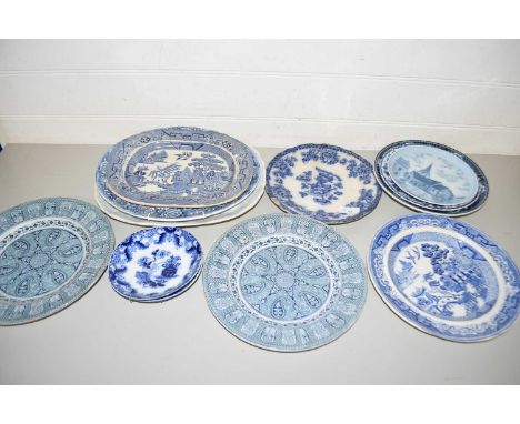 Mixed Lot: Various blue and white plates and saucers