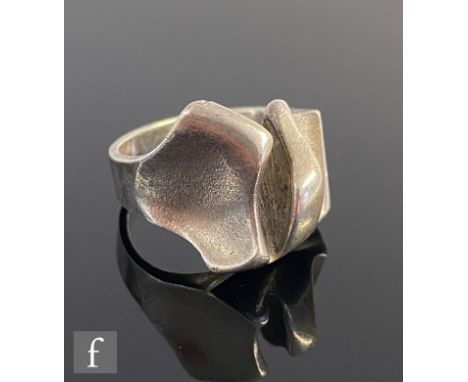 Bjorn Weckstrom for Lapponia -  A Finnish silver ring of abstract form, weight 10g, ring size O. 
