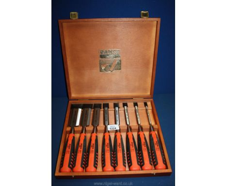 A Swedish Bahco eight piece chisel set, as new in box.