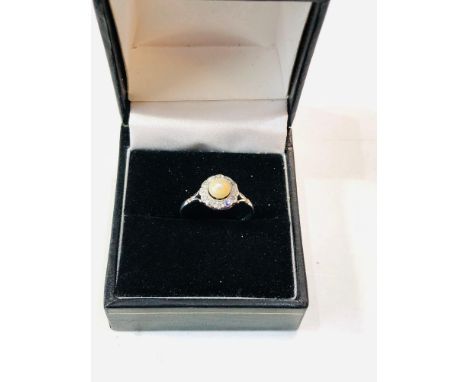 18ct white gold antique old cut diamond pearl halo ring weight 2.1g 