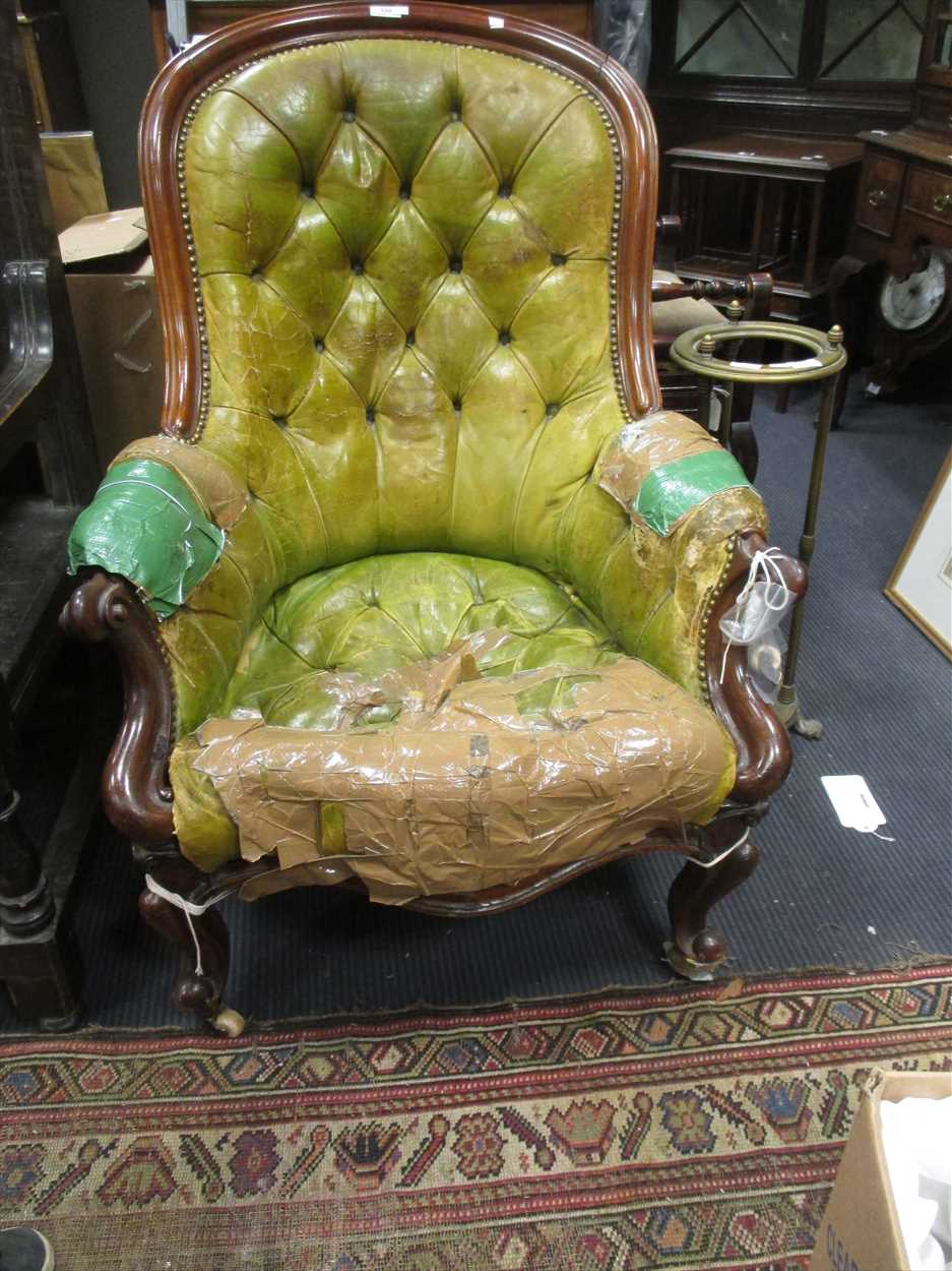 green victorian chair