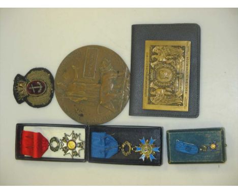 A collection of medals and coins to include a first World War death penny to David R. Mason