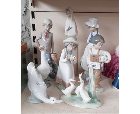 8 pieces of Nao porcelain 