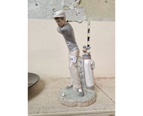 A Lladro Golfer figurineCondition:- Good, no sign of any damage or repair.