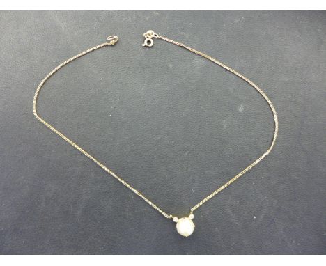 A 9ct yellow gold pearl and diamond necklace - Length 35cm - Weight approx. 3 gms Condition report: Some repairs to chain 