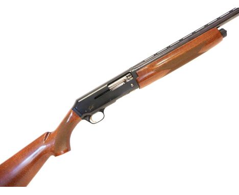 Browning Gold 12 bore semi automatic shotgun LICENCE REQUIRED Browning Gold 12 bore semi automatic shotgun, 27.5 inch multich