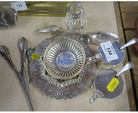 A collection of hallmarked silver, to include two covered mustard pots, three dishes, flatware etc