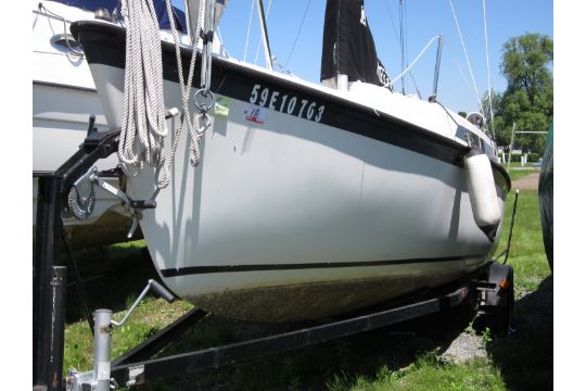 1993 Macgregor 26 Sailboat 26 L 6 Beam Mom S Legacy Hull Id Macw4187e93 Reg 59e10703 C