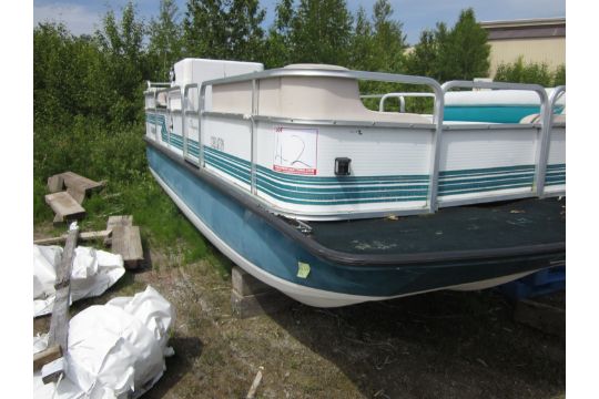 SUNBIRD ODYSSEY 210 21' DECK BOAT, REG #: 23E18799 - LAGOON CITY