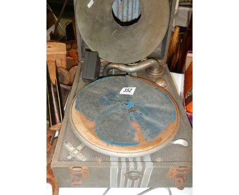 An old record player a/f