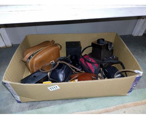 A box of vintage camera's including Box Brownie, Polaroid colour swinger II, land camera instant etc.