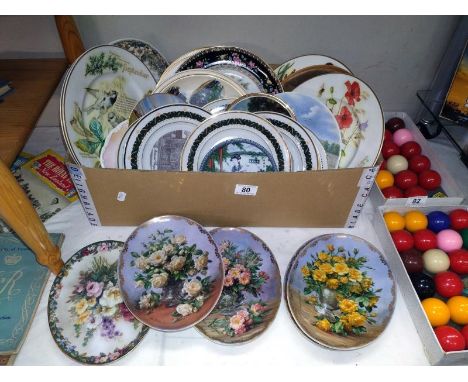 A good selection of collectors cabinet plates