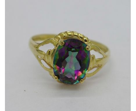 A 9ct gold and mystic topaz ring, weight 1.3g, size O