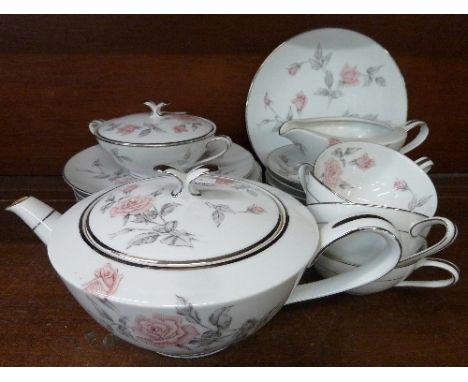 A Noritake Roseglen four setting tea service, nineteen pieces in total