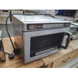 Sharp R-1900m commercial microwave oven year 2010