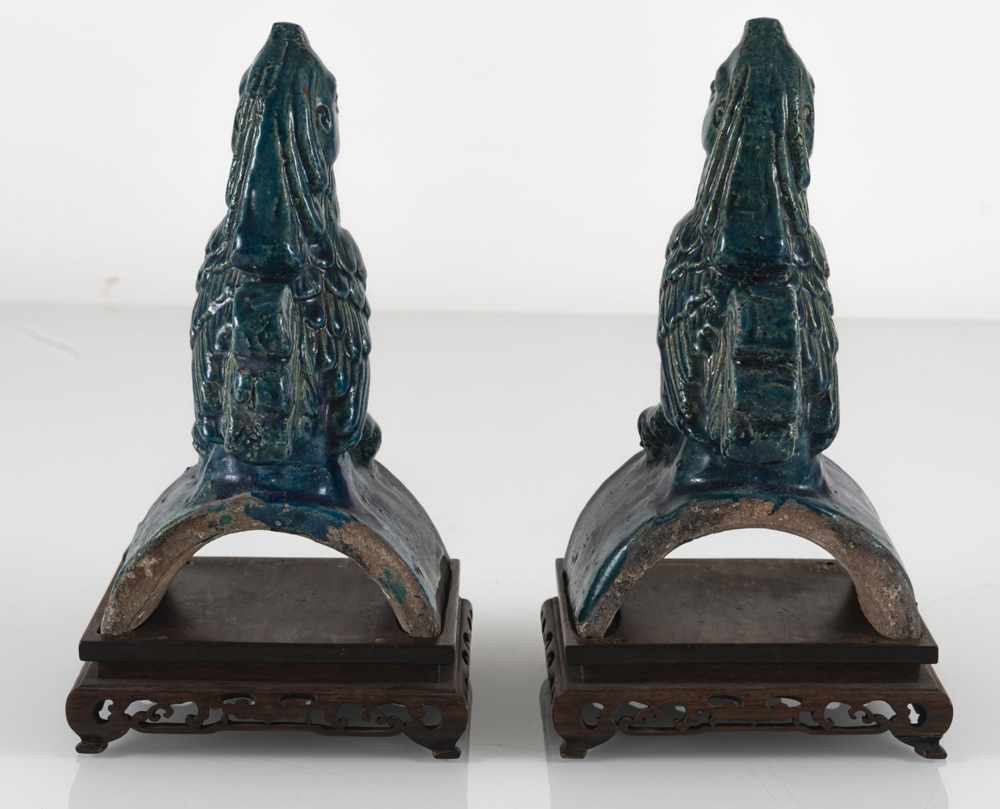 Paar türkis glasierte Dachreiter in Phönix-FormCHINA, ca. 17.Jh.H. 23,5