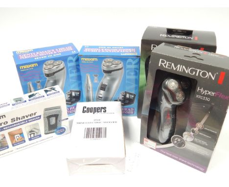 Men's hair grooming tools, to include two Remington shavers, hair clippers, etc, (10).