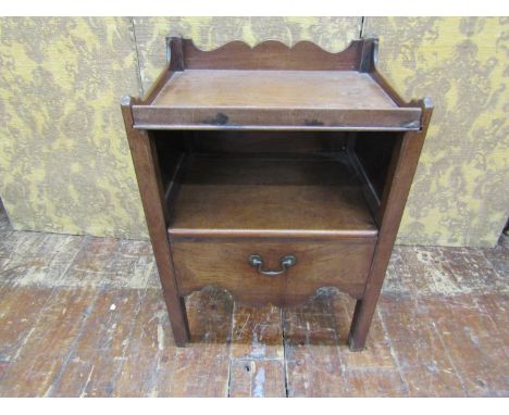 A Georgian tray top commode with open centre 