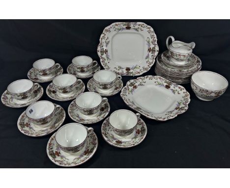 An Aynsley tea service with chinoiserie detail 